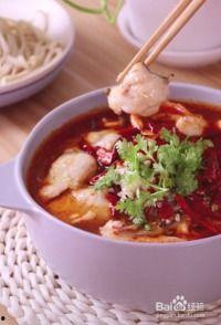 川菜水煮鱼的做法视频,麻辣鲜香，一网打尽